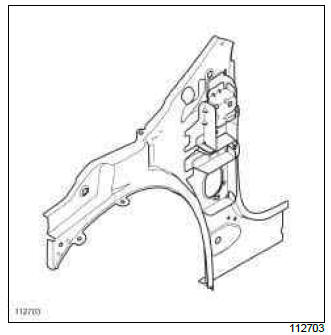 Renault Clio. Scuttle side panel