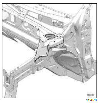 Renault Clio. Scuttle side panel