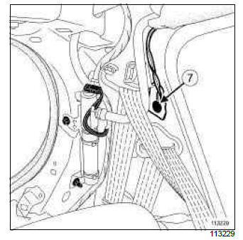 Renault Clio. Side curtain airbag: Removal - Refitting