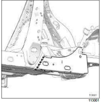 Renault Clio. Sill panel