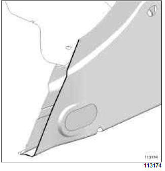 Renault Clio. Sill panel