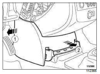 Renault Clio. Start button: Removal - Refitting