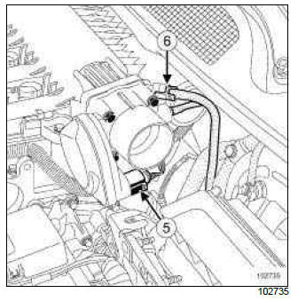 Renault Clio. Throttle valve: Removal - Refitting