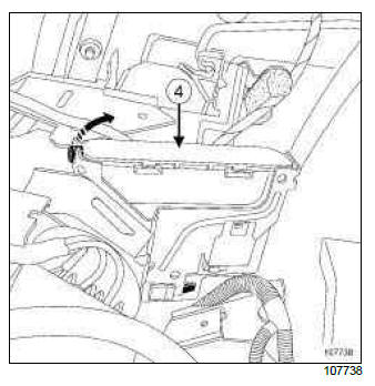 Renault Clio. Tyre pressure monitor: List and location of components