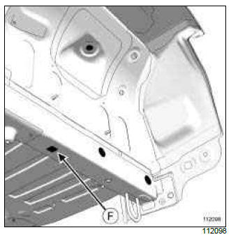 Renault Clio. Vehicle on repair bench: Description