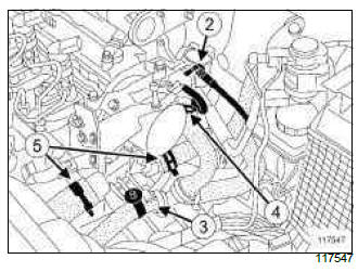 Renault Clio. Water chamber: Removal - Refitting