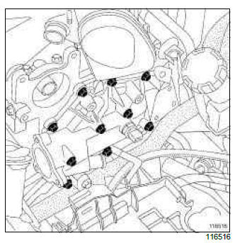 Renault Clio. Water chamber: Removal - Refitting