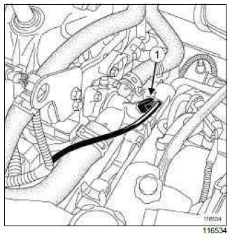 Renault Clio. Water chamber: Removal - Refitting