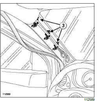 Renault Clio. Windscreen pillar trim: Removal - Refitting