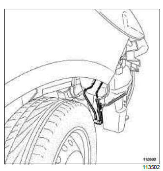 Renault Clio. Headlight washer pump: Removal - Refitting